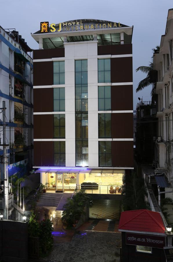 Hotel Sj International Гувахати Экстерьер фото